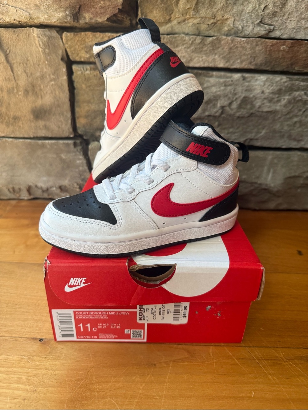 NIB/New Boys Nike Court Borough Mid Top Shoes 11c